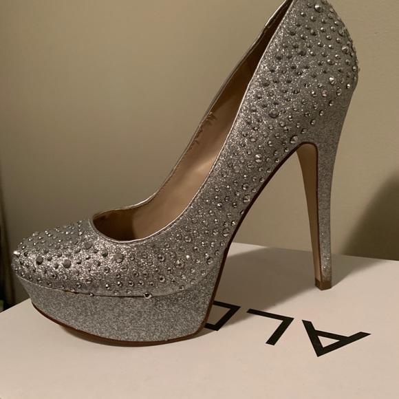 Glam Heels - Picture 2 of 5